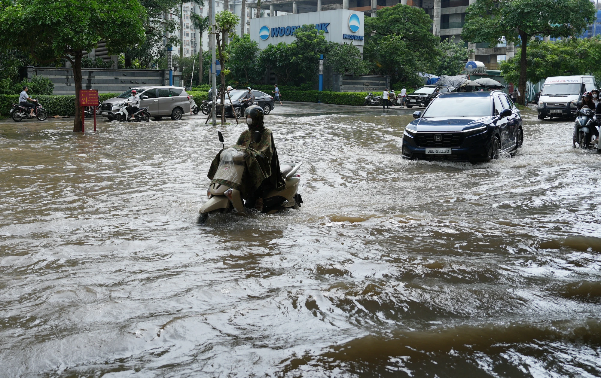 ha-noi-ngap-8.jpg