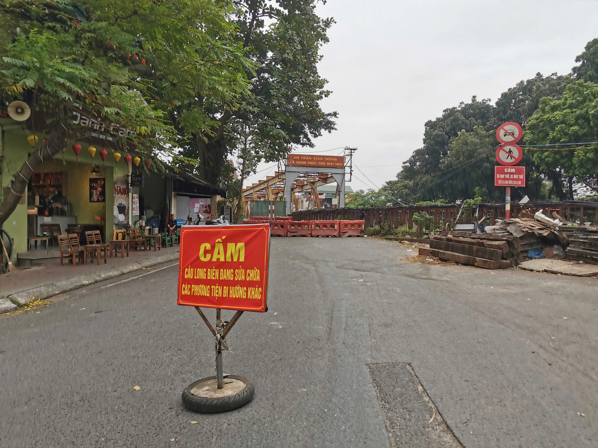 cau-long-bien-1.jpg