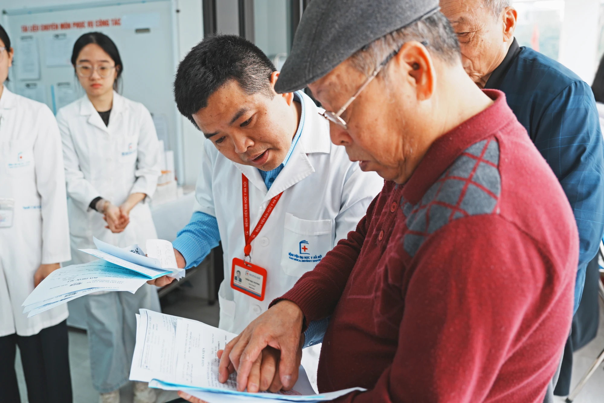 tram-y-te-vinh-hung-1.jpg