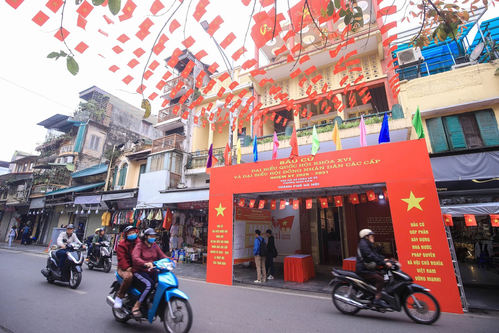 bau-cu-ha-noi-21.jpg