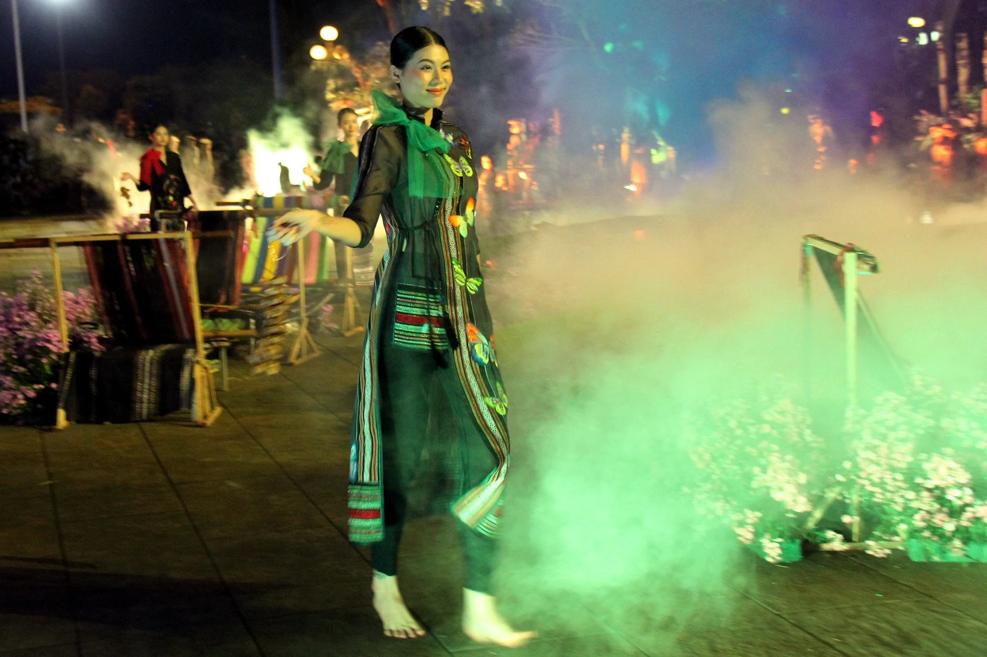 Thoi-trang-tho-cam-gia-lai-oi-3.jpg
