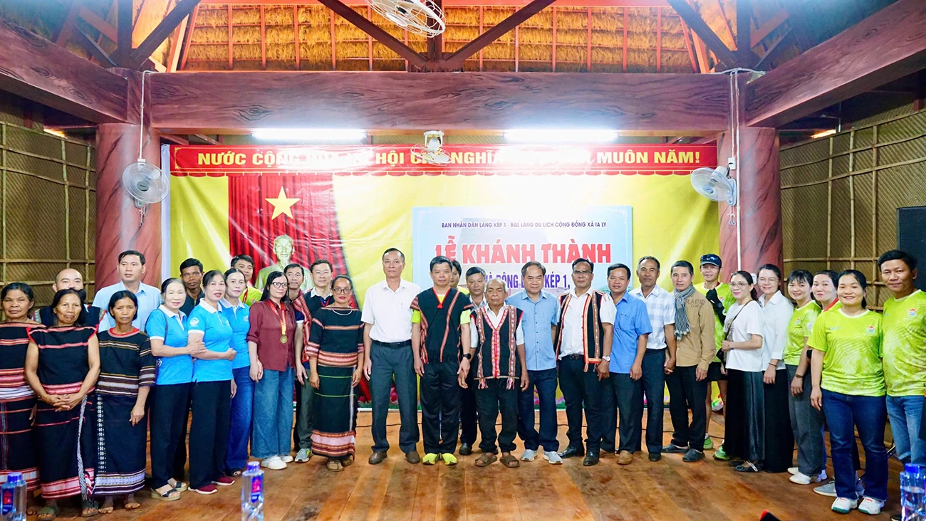 Nghi-le-dam-trau-mung-nha-moi-o-Ia-Ly-6.jpg