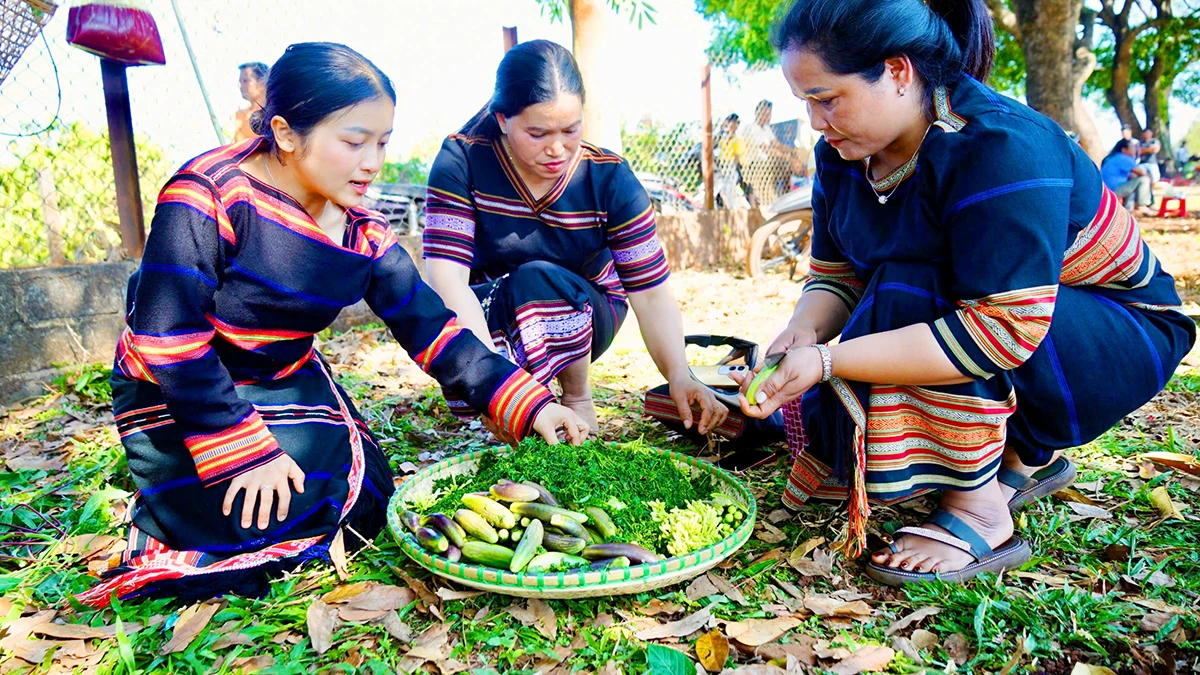 Nghi-le-dam-trau-mung-nha-moi-o-Ia-Ly-7.jpg
