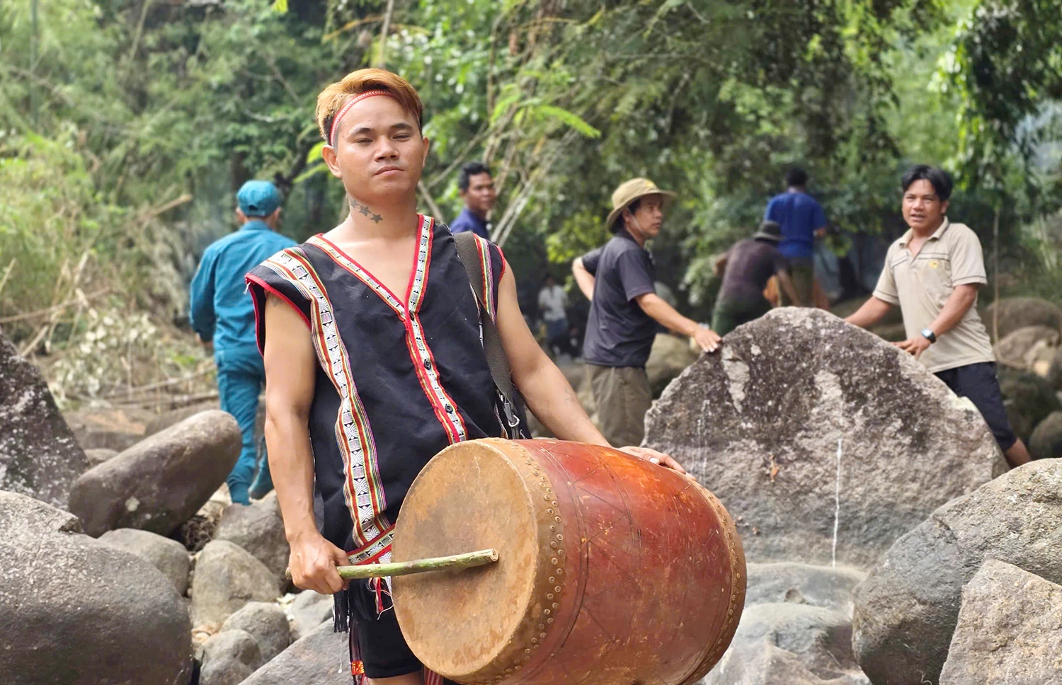 Nghi-le-cung-rung-cua-nguoi-Jrai-17.jpg