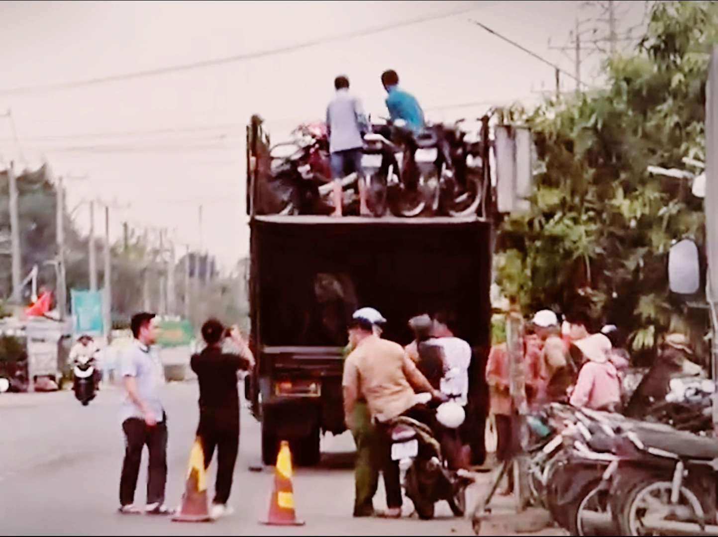 P45_baiPhu2_đieutra_tungtien_ttam.jpg