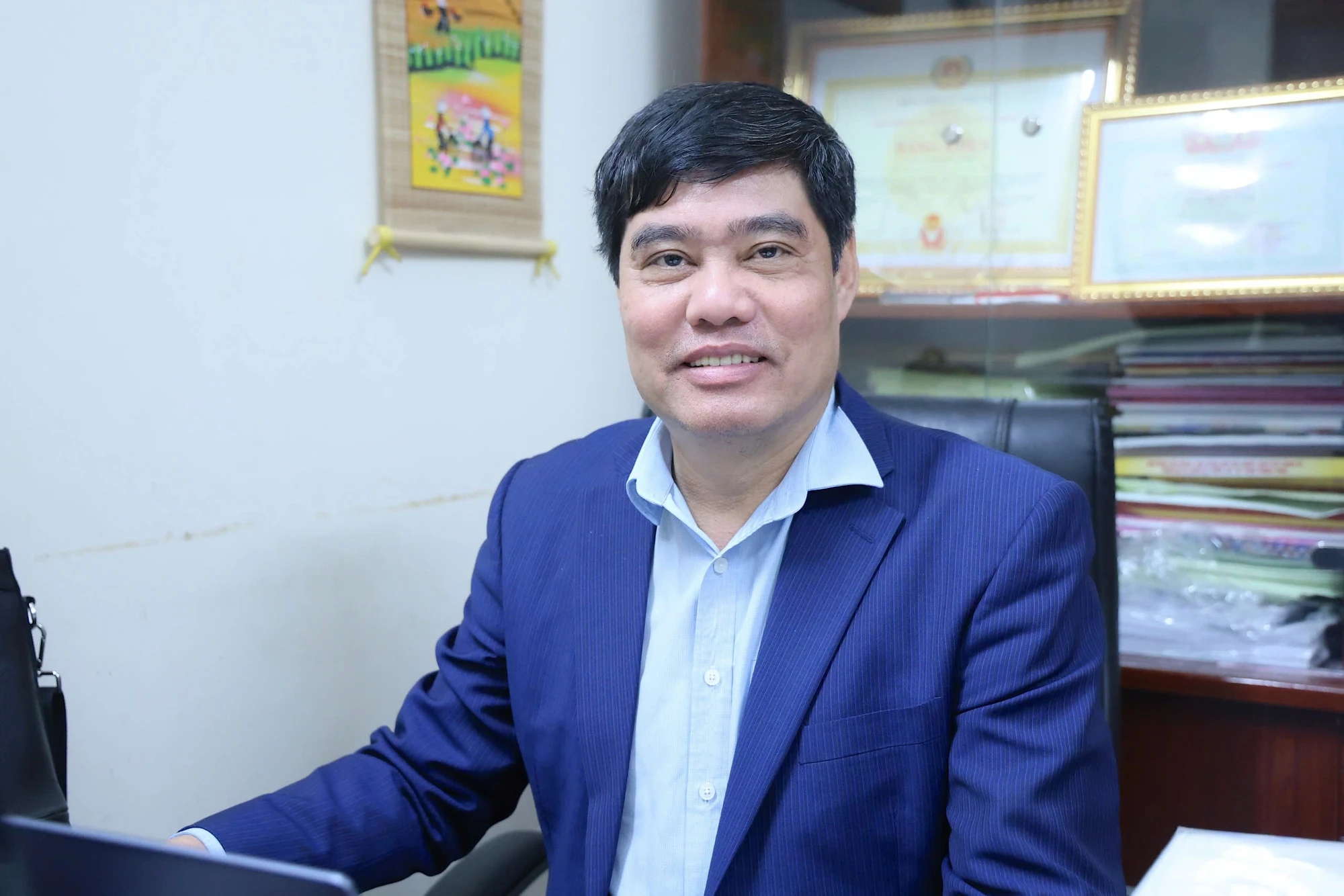 P4-5-Le-Van-Cuong.jpg