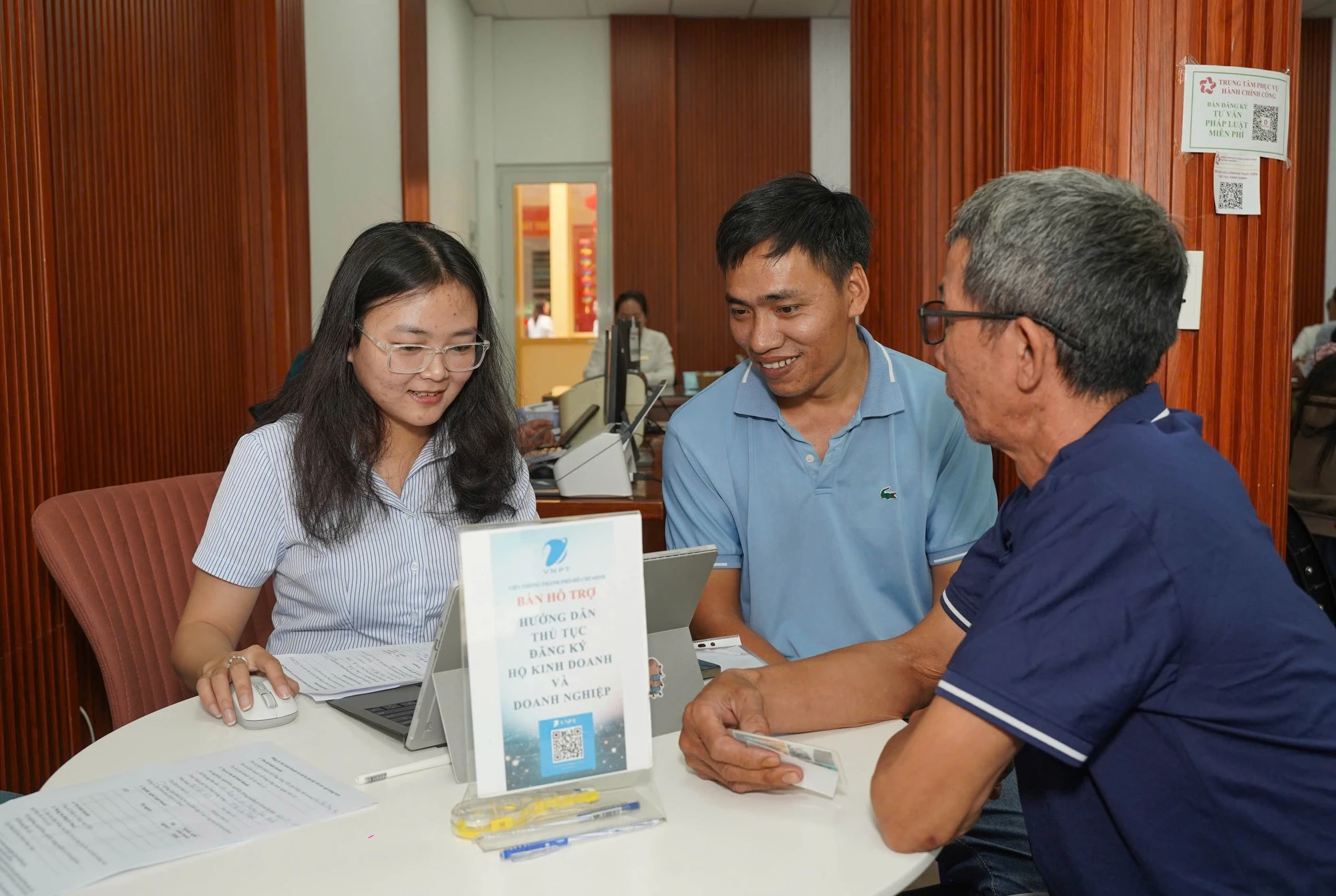 p7 anh bai phu.jpg