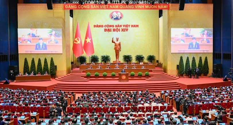 p7-anhchinh-thay.png