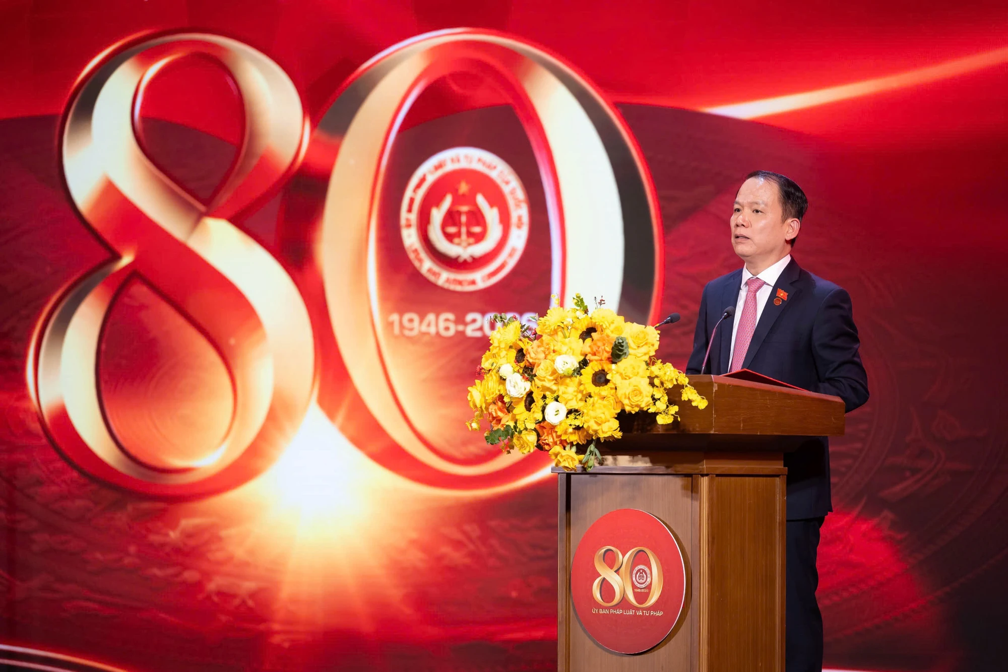 Chu-nhiem-Uy-ban-Phap-luat-va-Tu-phap-Hoang-Thanh-Tung.jpg