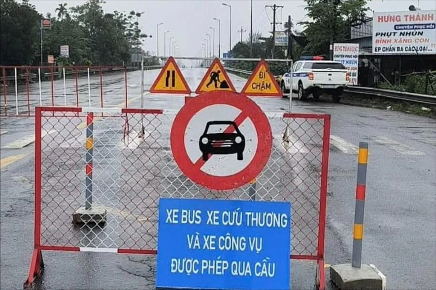 cam-o-to-qua-cau-cau-lau-1.jpg