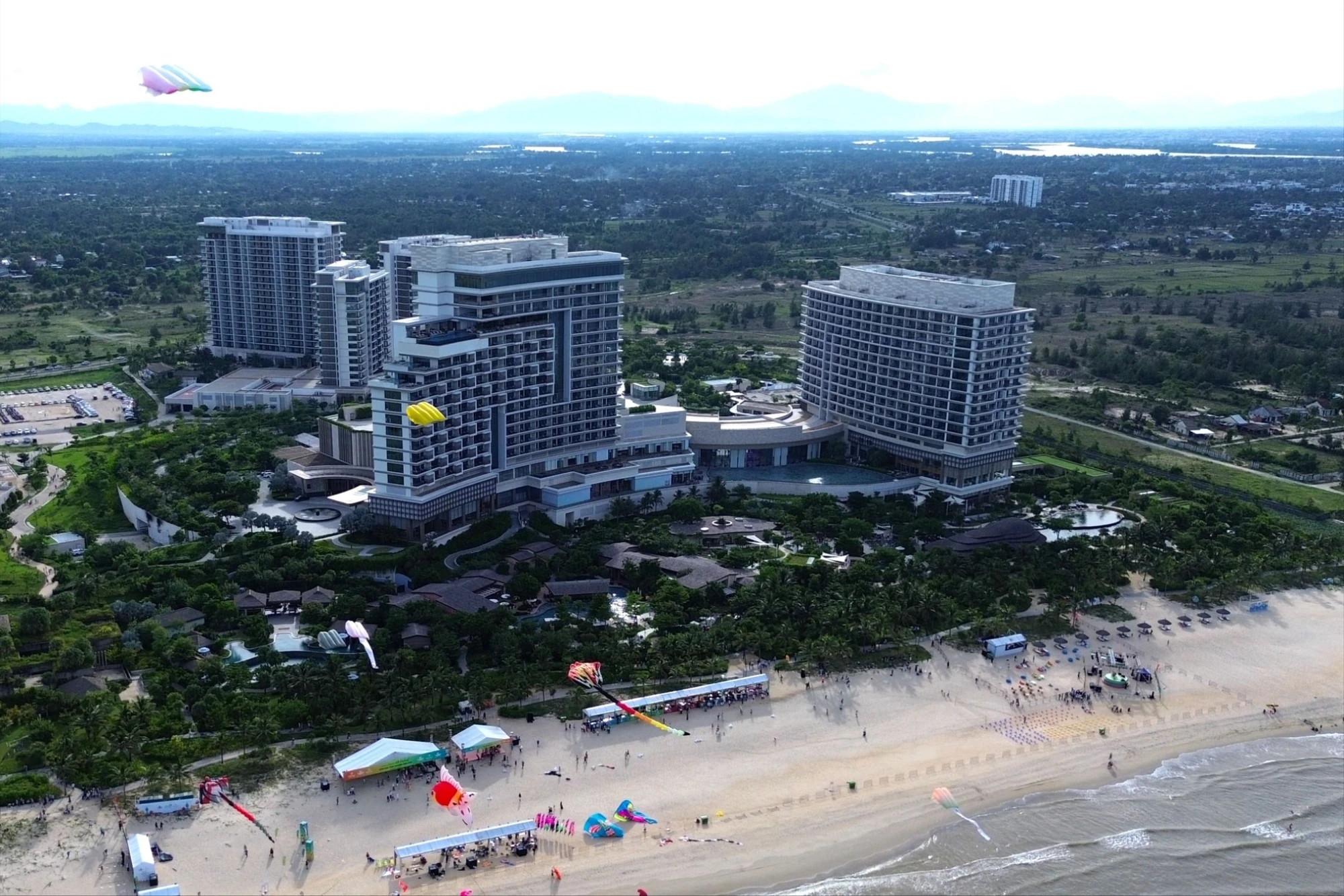 ong-le-van-dung-tran-tro-tthc-dat-tai-thang-binh2.JPG