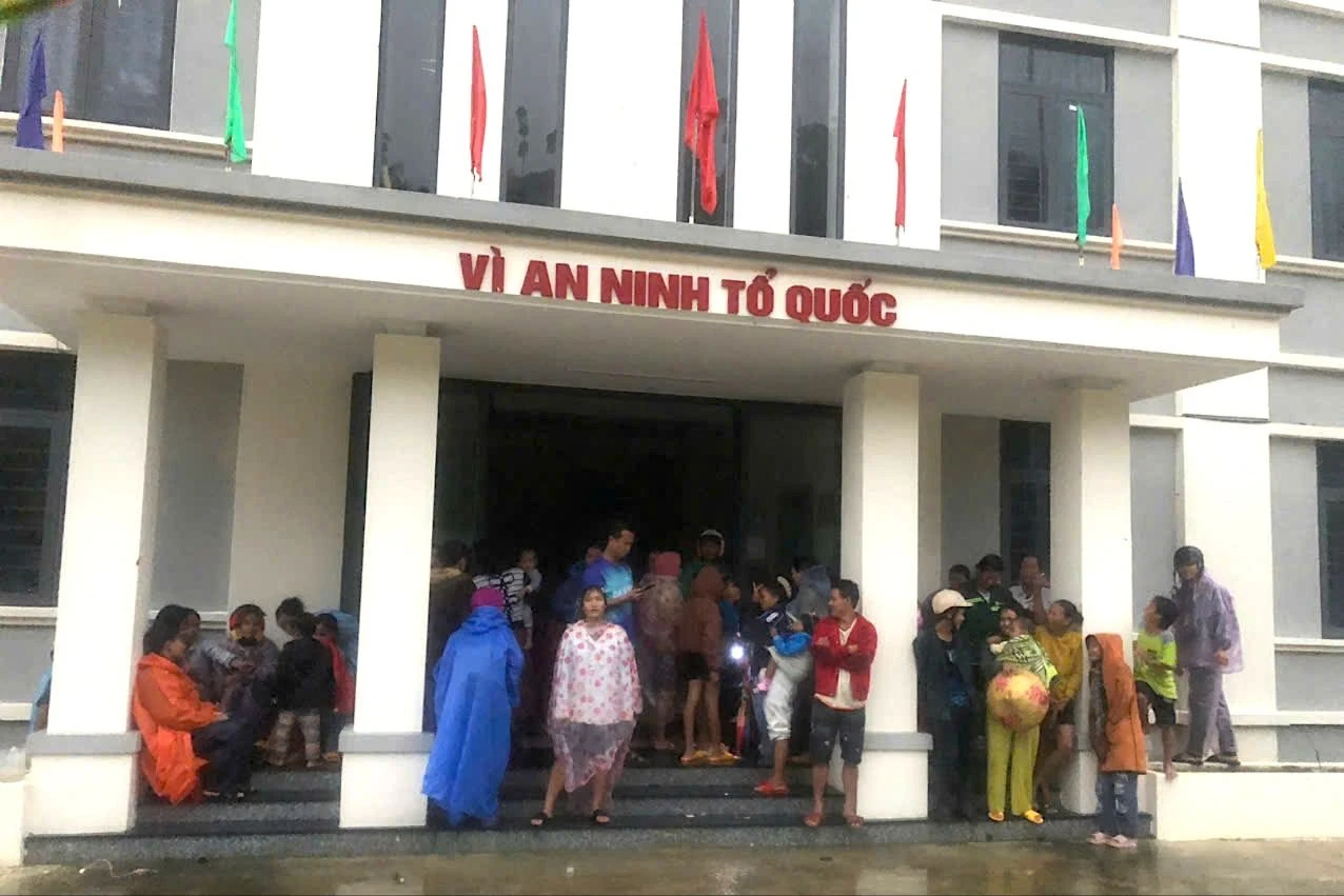 bua-toi-am-am-cua-200-nguoi-dan-so-tan-.jpeg