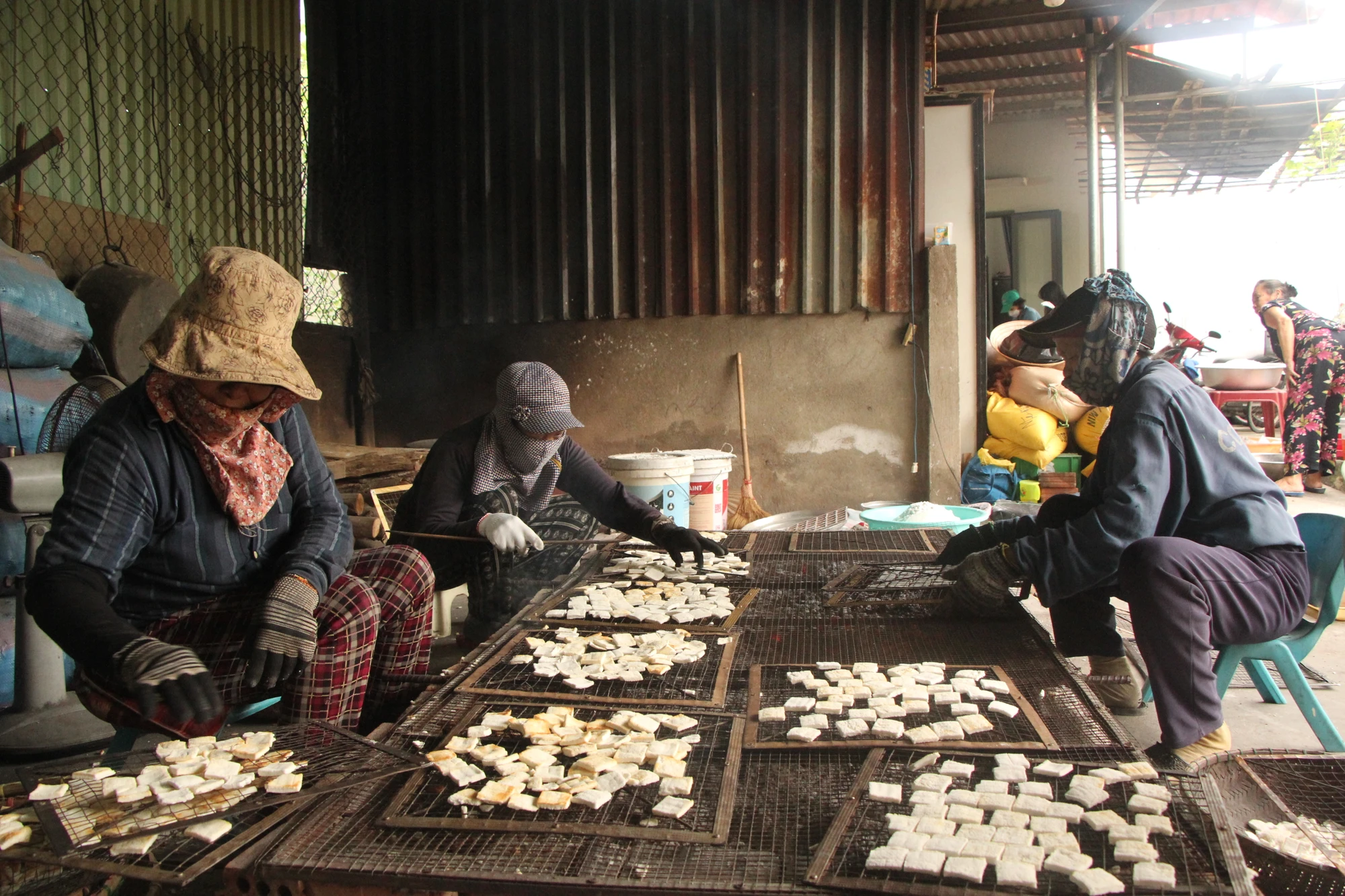 Bánh khô mè thôn Quang Châu Đà Nẵng
