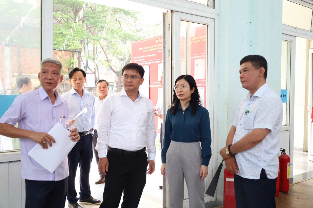 bau-cu-tphcm-giam-sat- 4.jpg