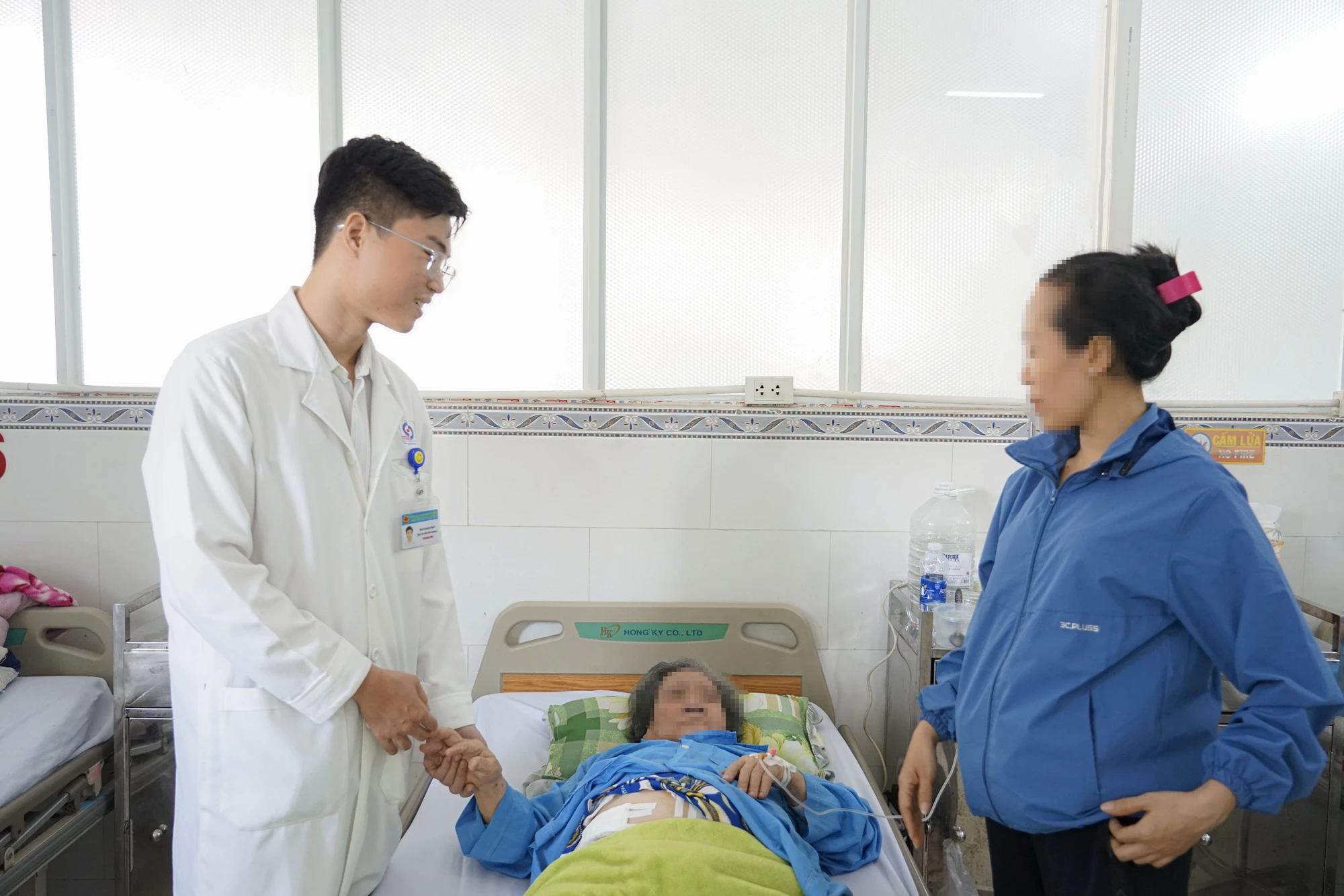 thung-dai-trang.JPG