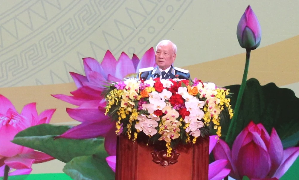 tong-bi-thu-to-lam-quan-doi-luon-luon-dong-cam-cong-kho-voi-nhan-dan-10.JPG