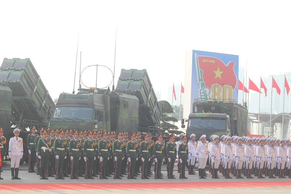 tong-bi-thu-to-lam-quan-doi-luon-luon-dong-cam-cong-kho-voi-nhan-dan.JPG