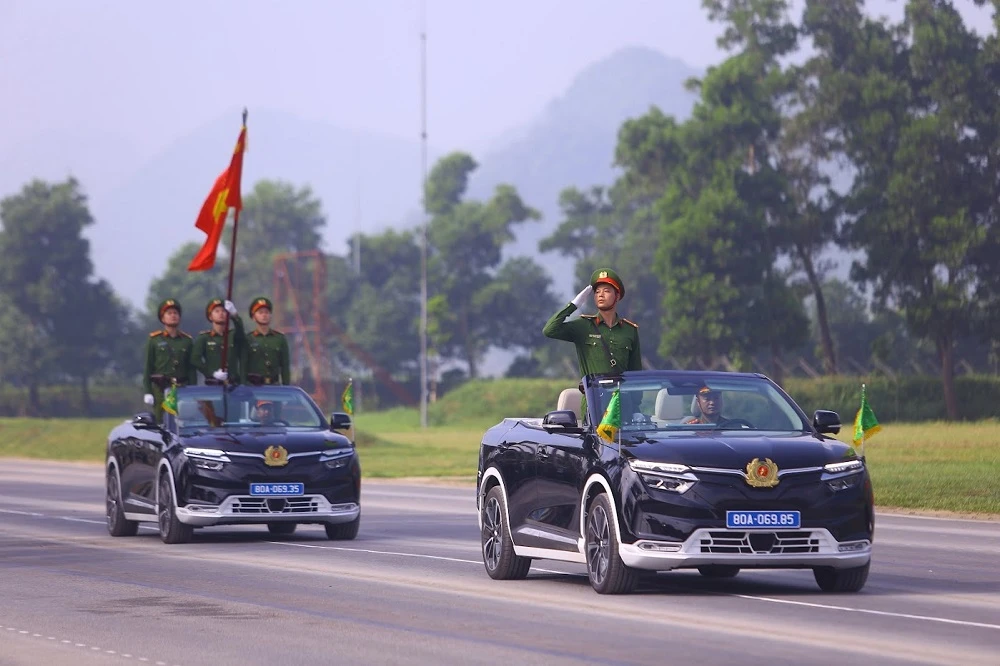 quan-doi-cong-an-tong-hop-luyen-chuan-bi-ky-niem-80-nam-quoc-khanh-8.JPG