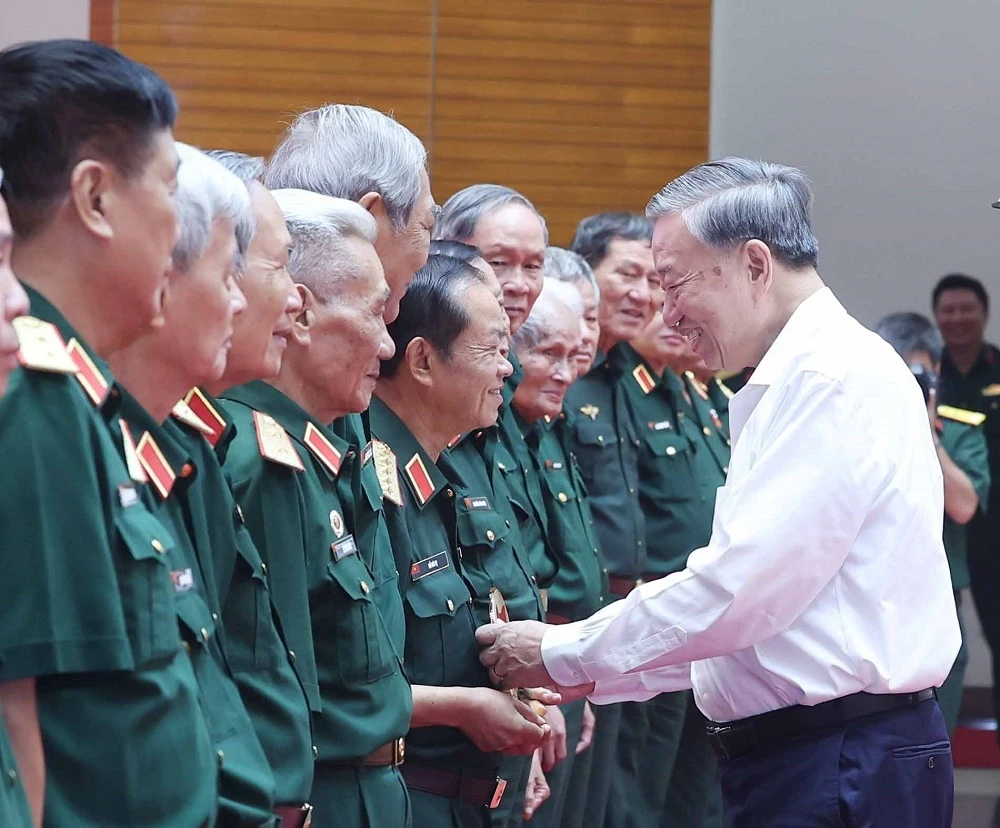 tong-bi-thu-khong-duoc-yeu-cau-dan-len-tinh-de-bao-cao-2.jpg