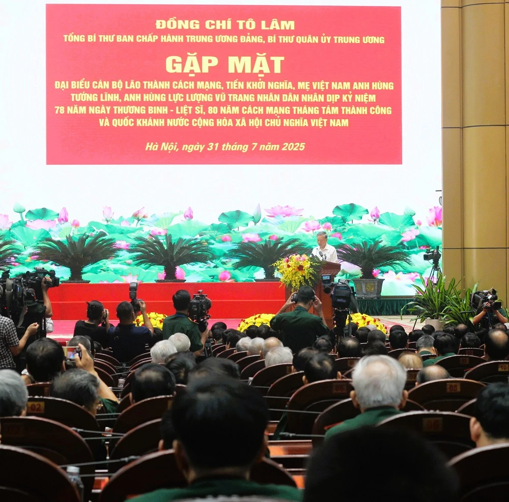 tong-bi-thu-khong-duoc-yeu-cau-dan-len-tinh-de-bao-cao-6.JPG