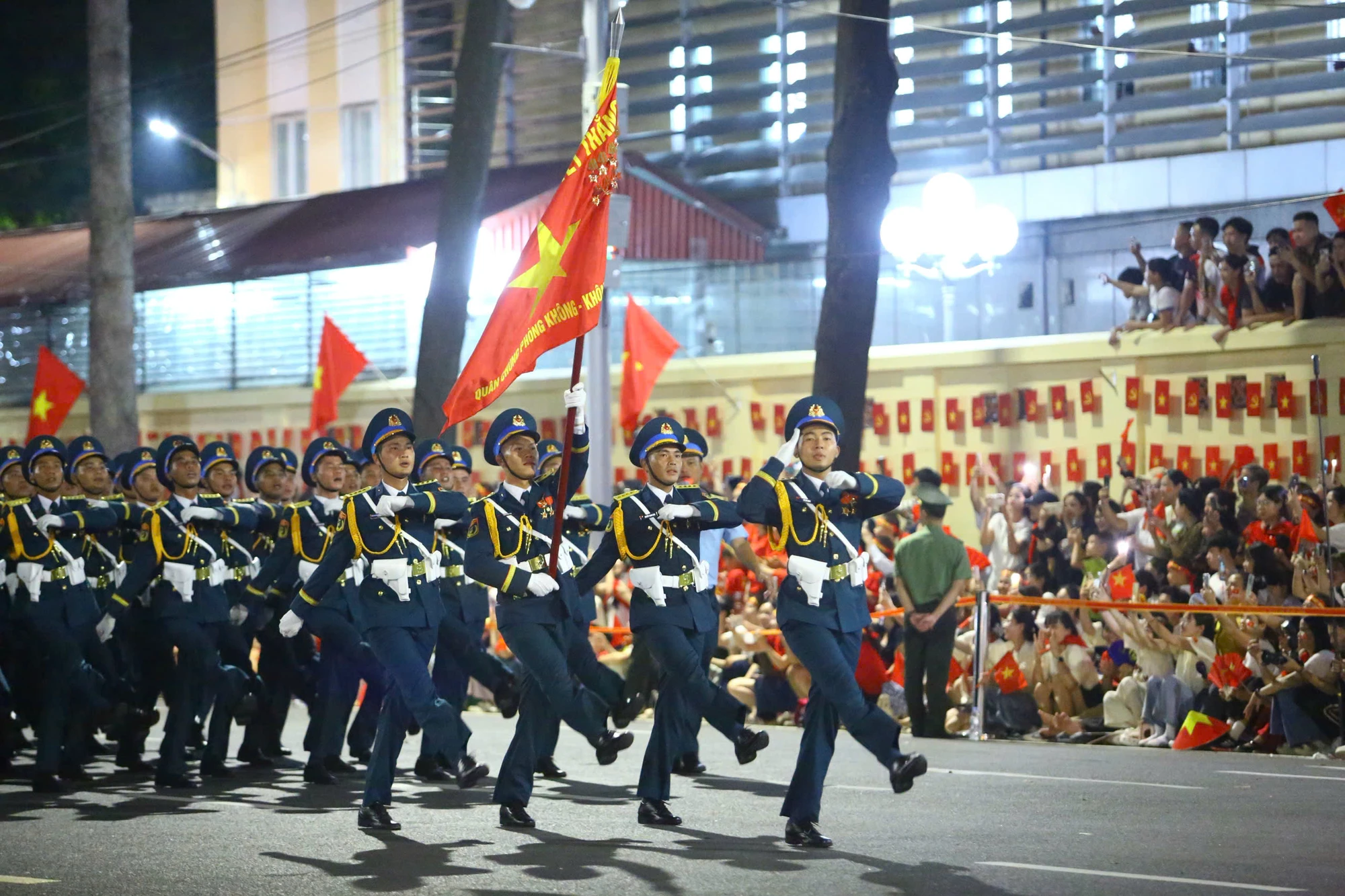 toan-canh-buoi-tong-hop-luyen-dieu-binh-dieu-hanh-o-quang-truong-ba-dinh-20.jpg