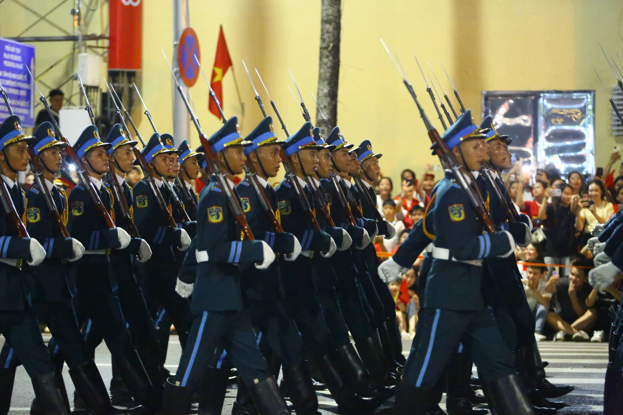 toan-canh-buoi-tong-hop-luyen-dieu-binh-dieu-hanh-o-quang-truong-ba-dinh-21.jpg