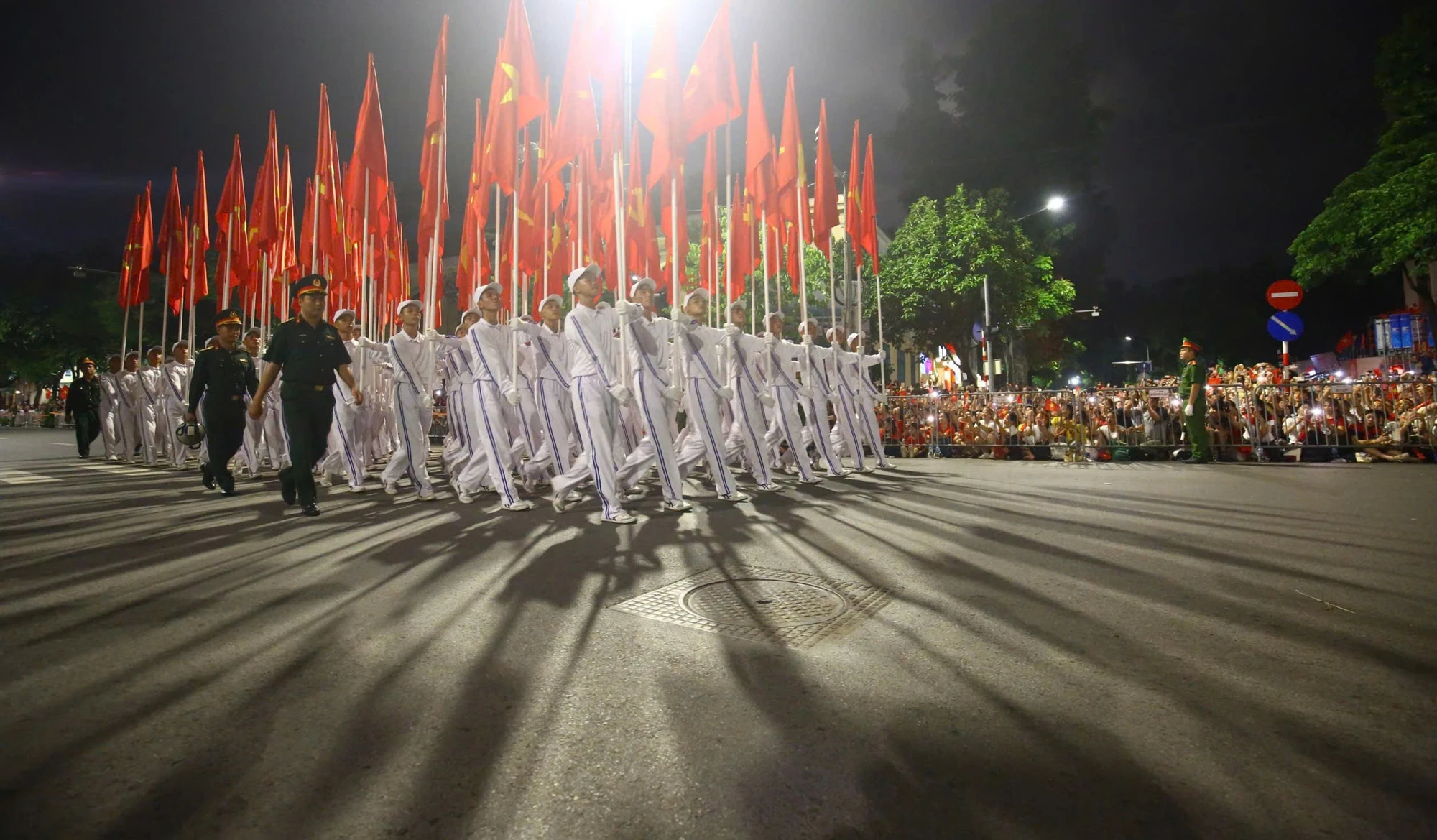 toan-anh-tong-hop-luyen-dieu-binh-dieu-hanh-lan-2-tai-quang-truong-ba-dinh-10.jpg