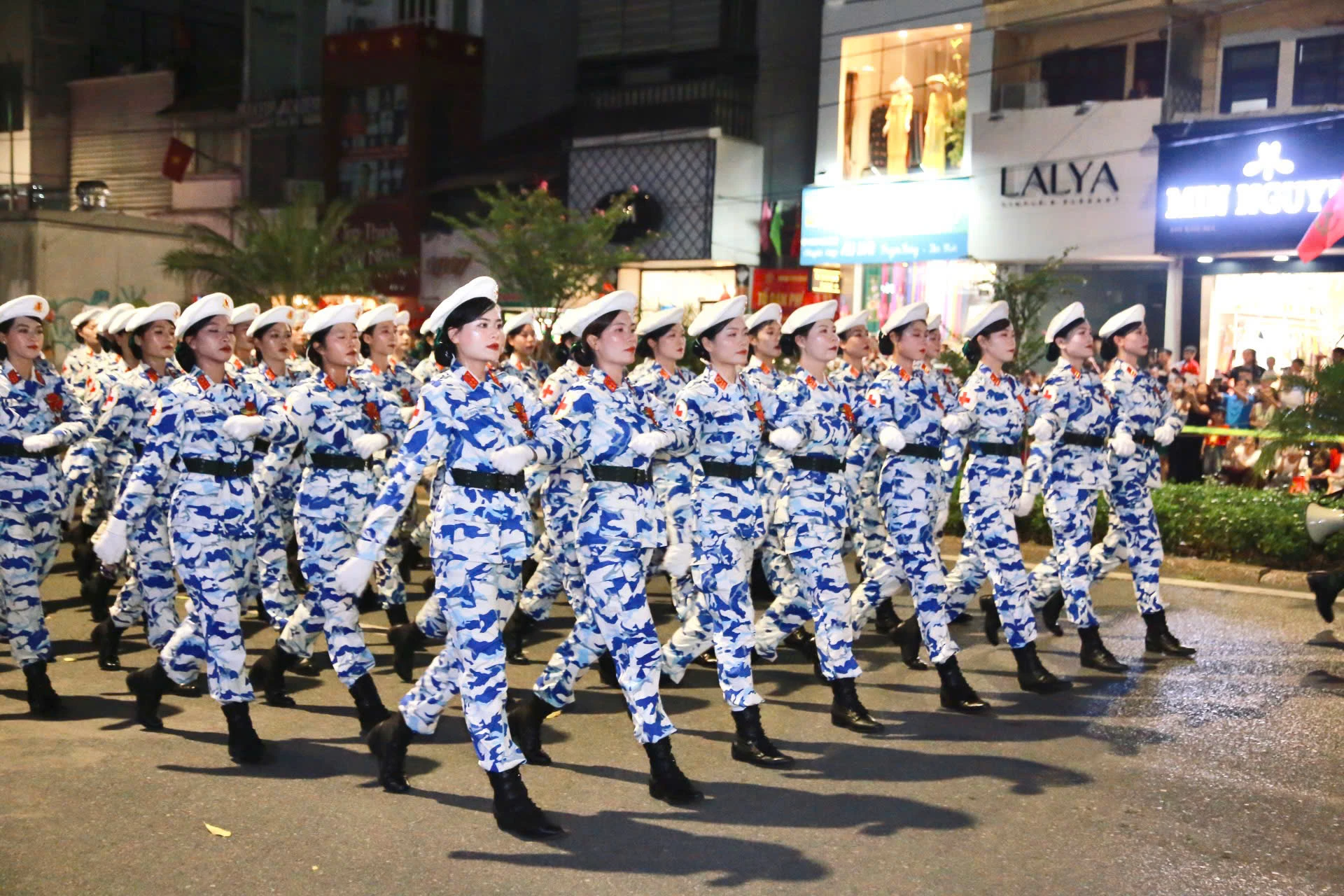 toan-anh-tong-hop-luyen-dieu-binh-dieu-hanh-lan-2-tai-quang-truong-ba-dinh-6.jpg