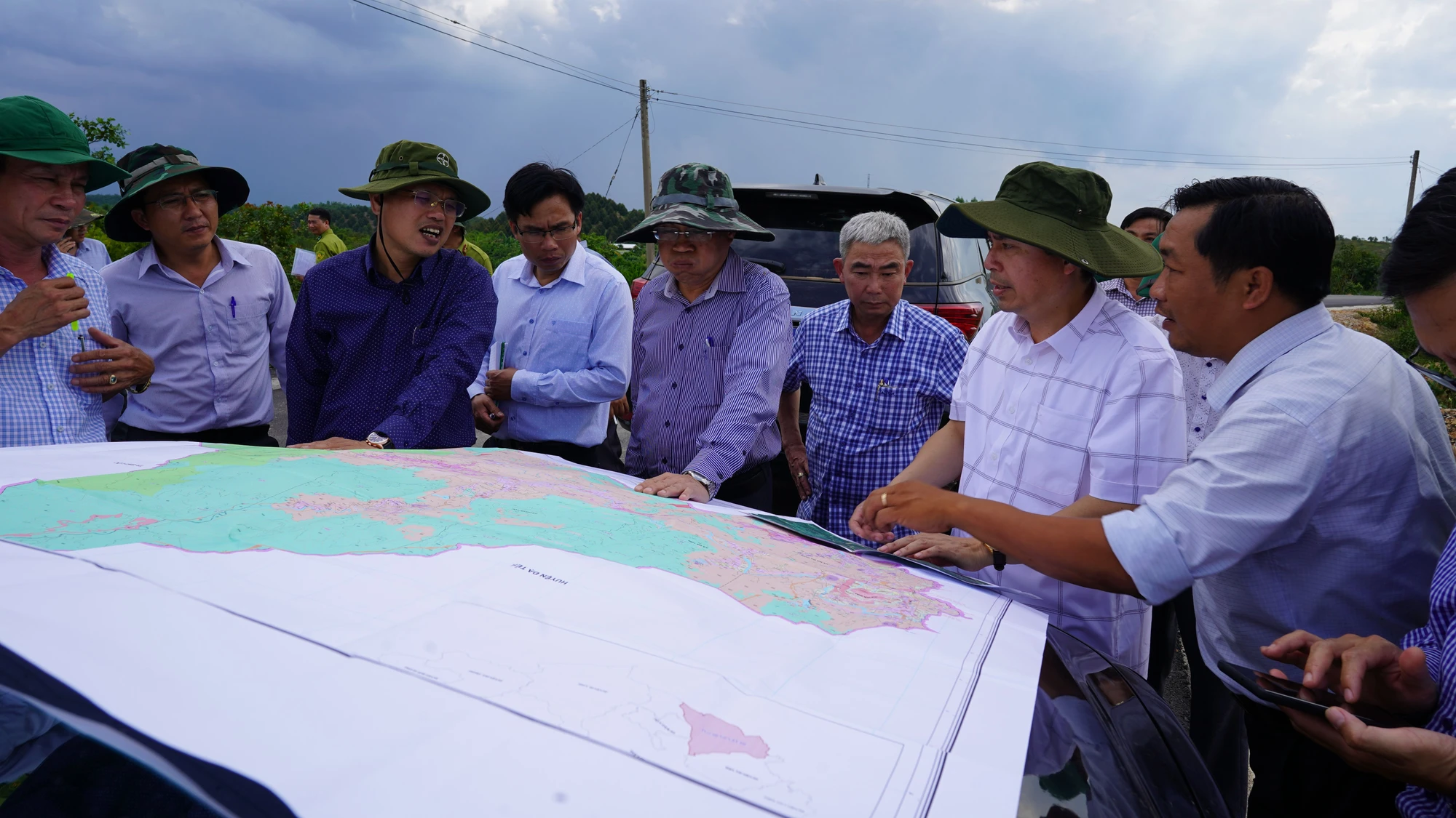 Cao tốc Tân Phú – Bảo Lộc giao cắt với tỉnh lộ 721 đoạn qua địa bàn xã Đạ Tồn, huyện Đạ Huoai. Cao tốc Tân Phú – Bảo Lộc giao cắt với tỉnh lộ 721 đoạn qua địa bàn xã Đạ Tồn, huyện Đạ Huoai.