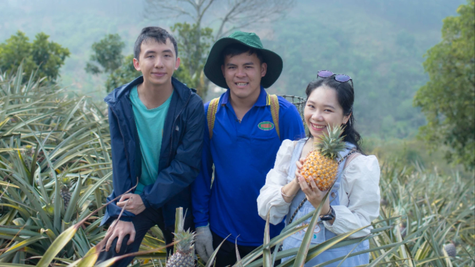 Trấn cổ D’Ran và câu chuyện những miếng dứa mật thơm lừng