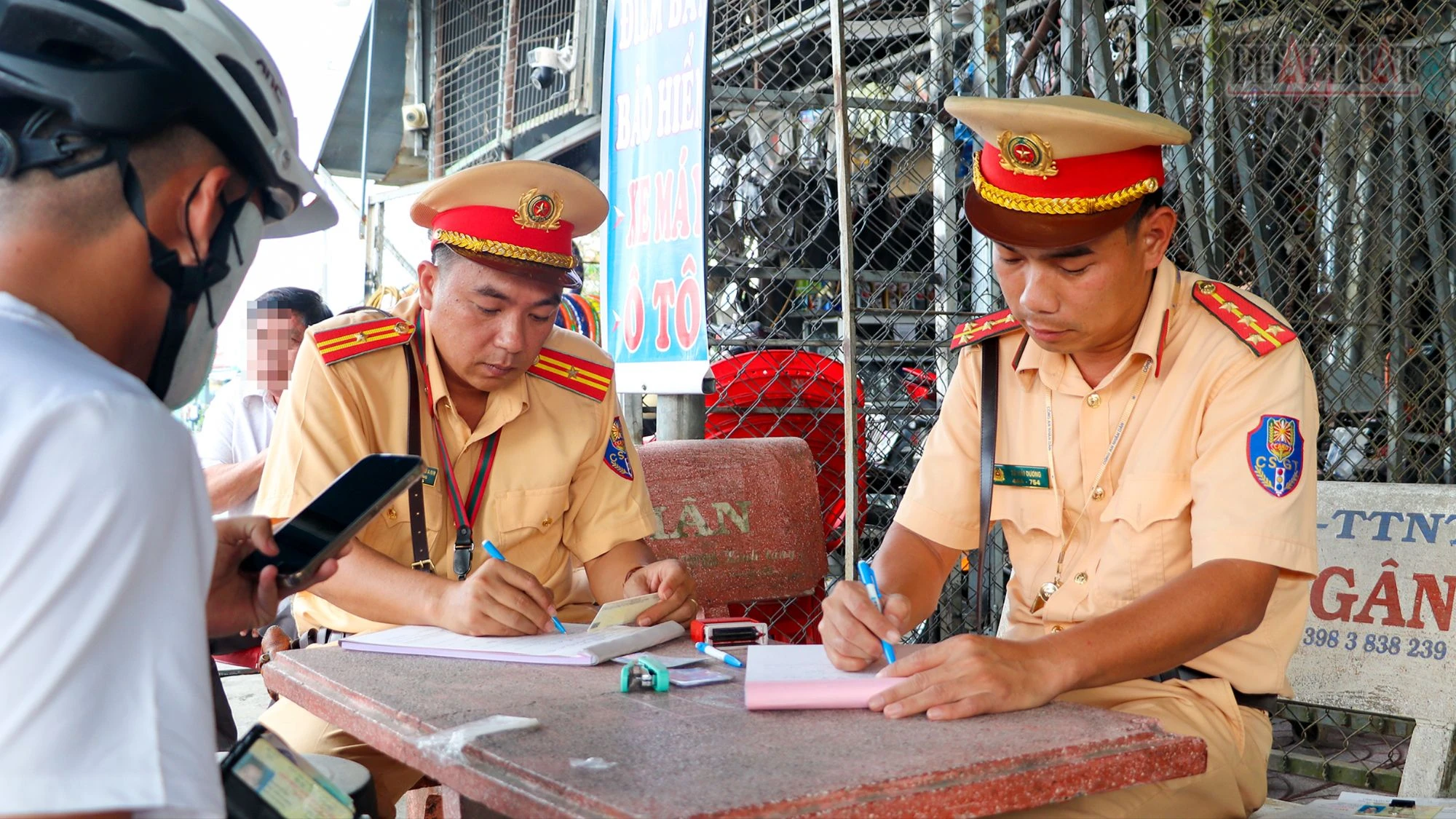 2025-csgt-cong-an-tp-can-tho-14.jpg