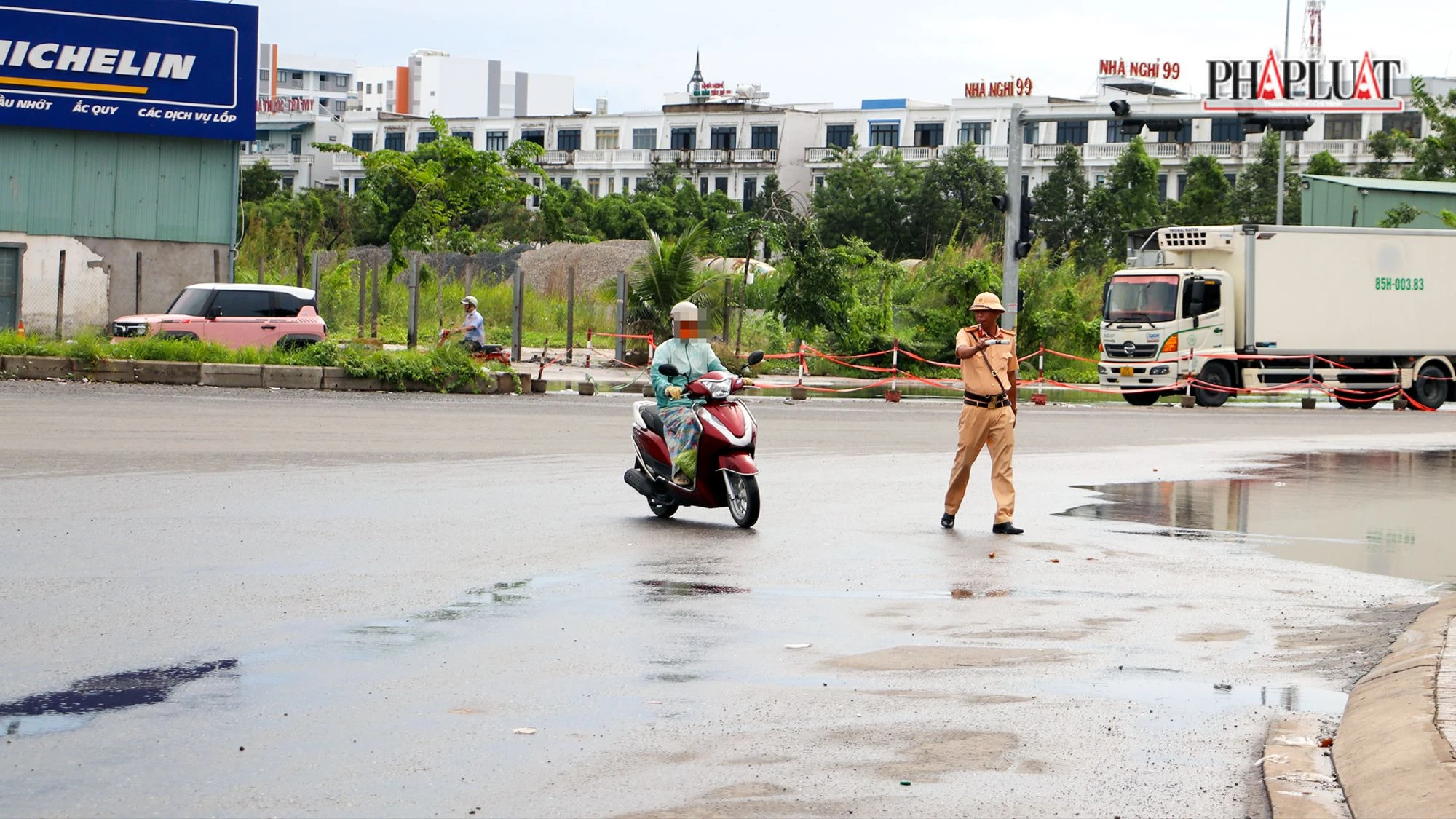csgt-tp-can-tho-vong-xoay-quoc-lo-tran-hoang-na-8.jpg