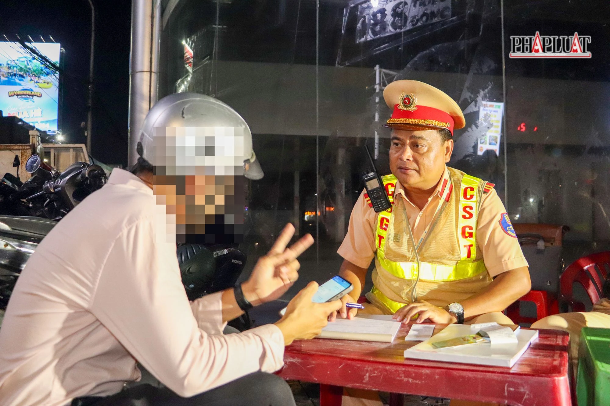 csgt-cong-an-tp-can-tho-nong-do-con-30.jpg