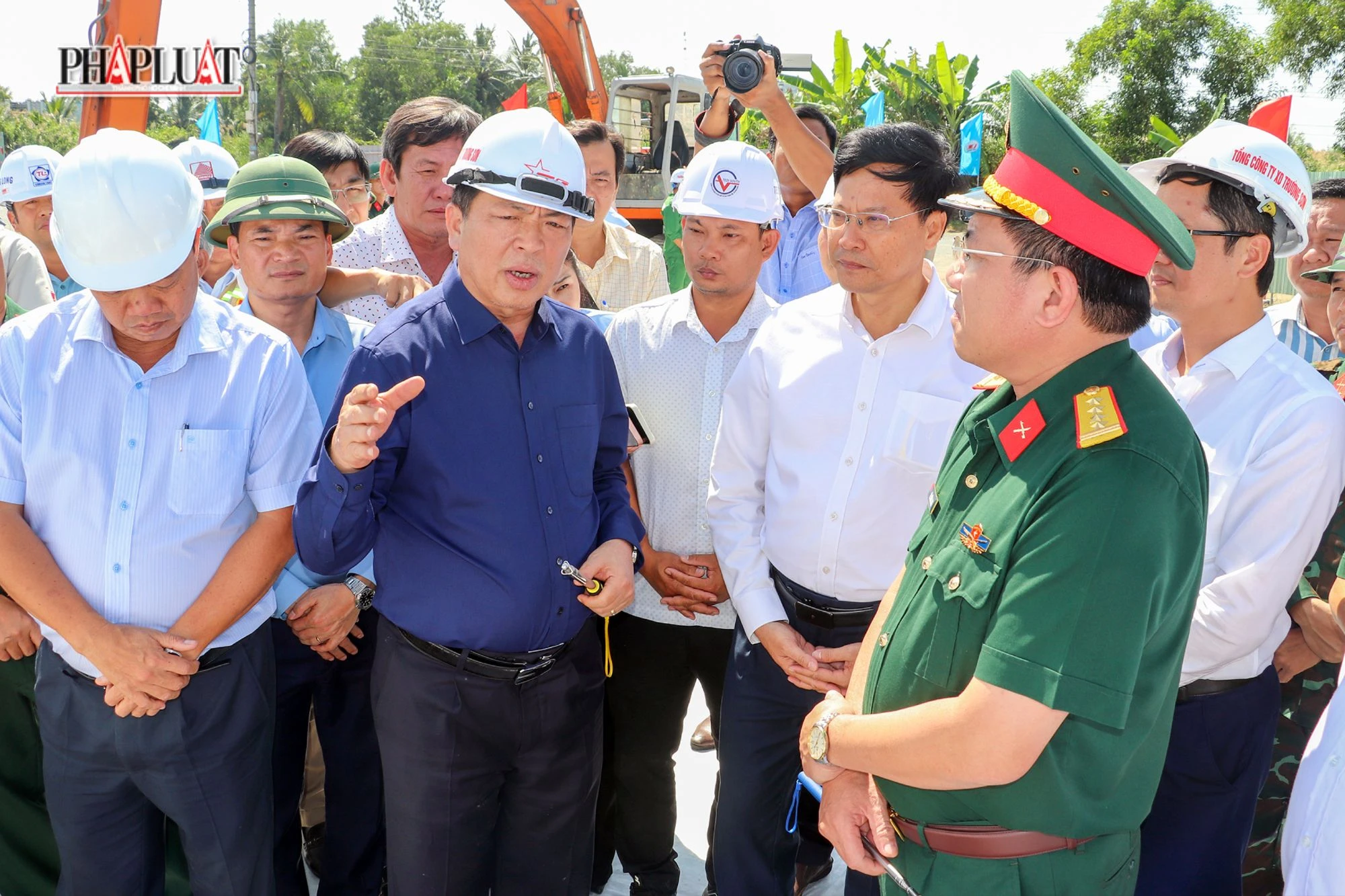 bo-truong-tran-hong-minh-cao-toc-ca-mau-cat-mui-7.jpg