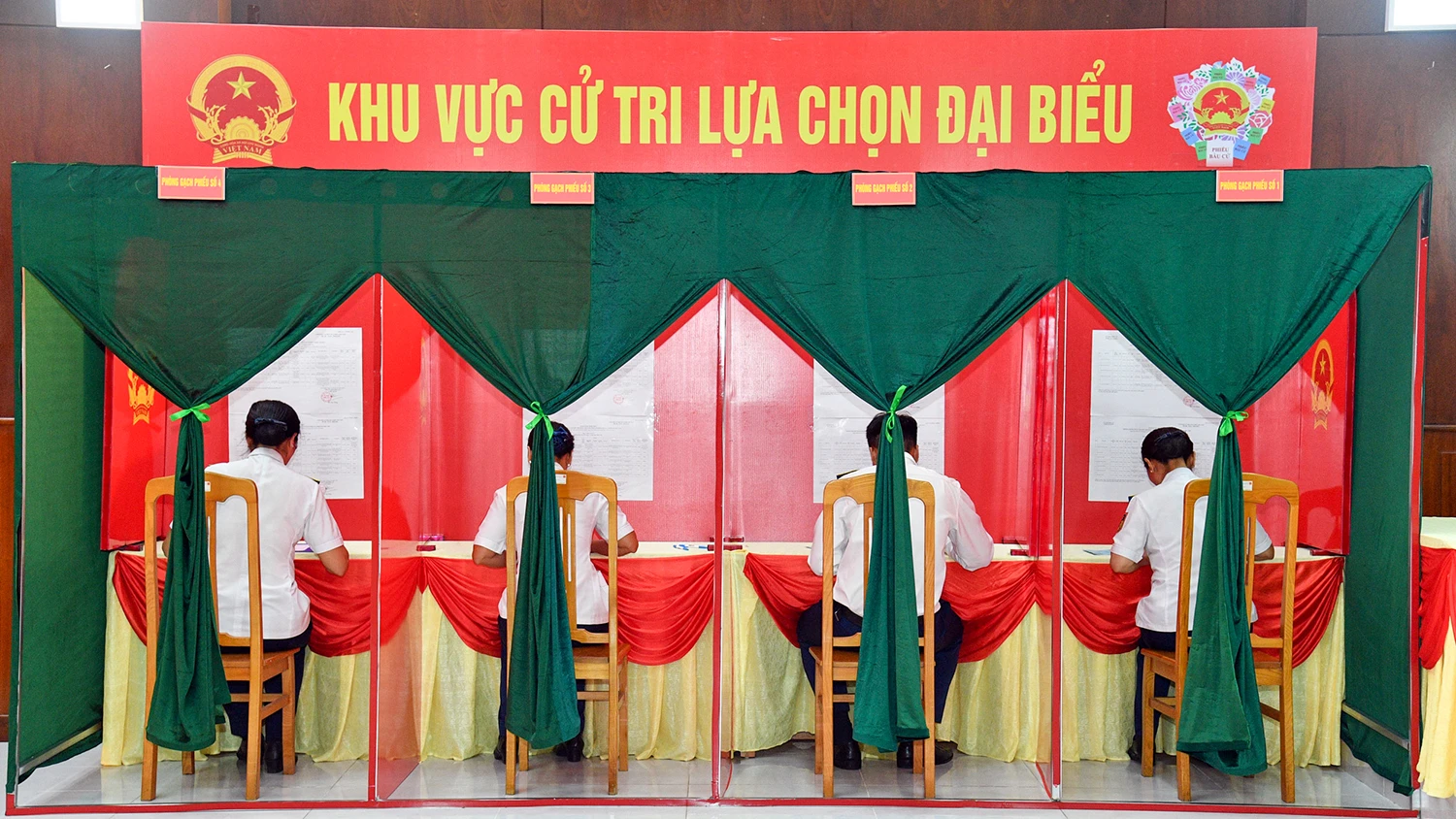 bau-cu-vung-canh-sat-bien-4-5.jpg