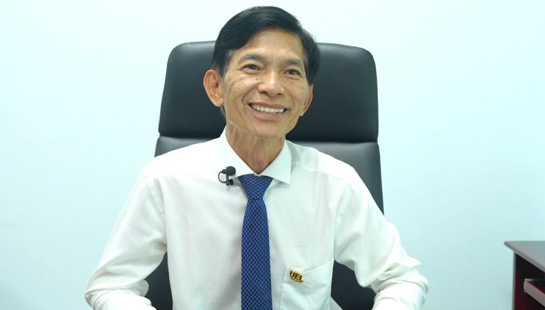 dai-hoc-kinh-te-luat-5.png