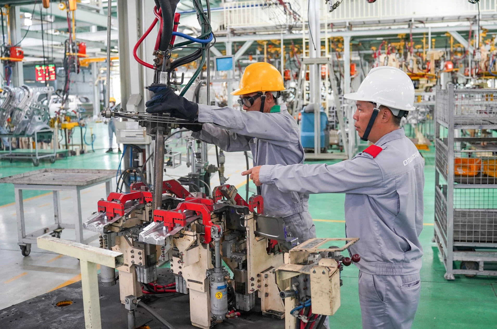 p10-11-anh chinh.jpg