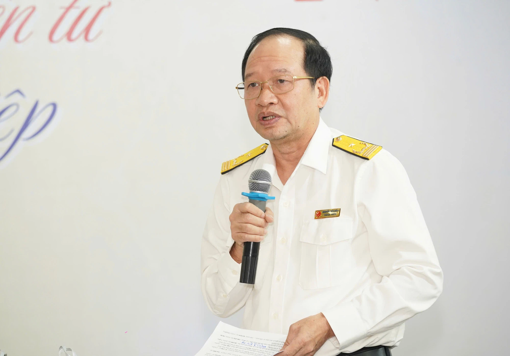p10-11-toadamthue-HINH6-Nguyentiendung.jpg