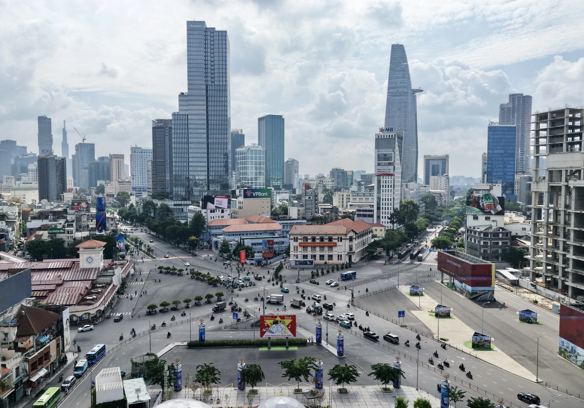 P2-3-ANHPHU.jpg