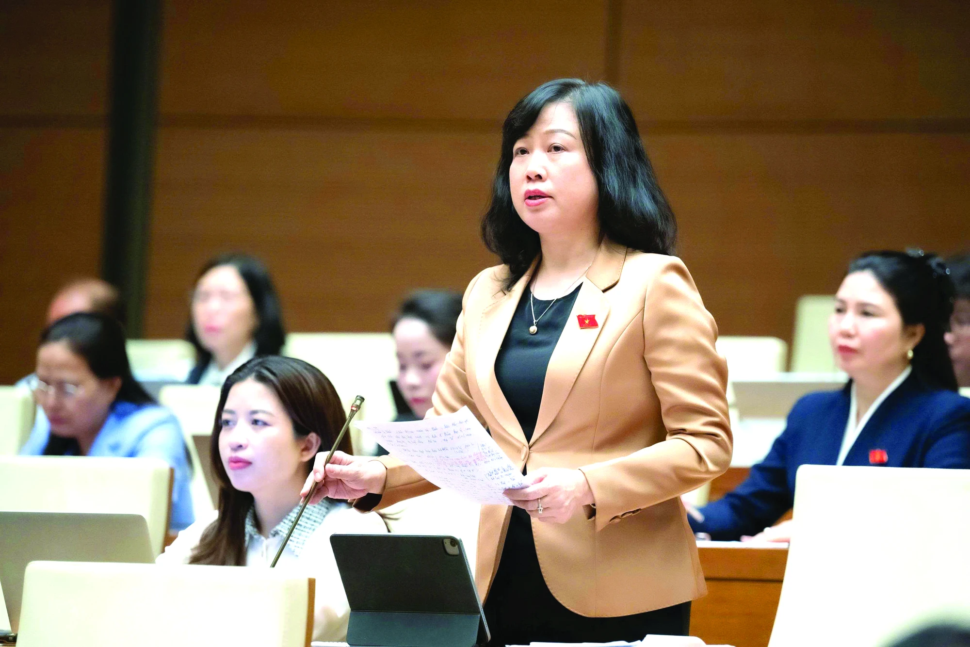 quoc-hoi-media-1.jpg