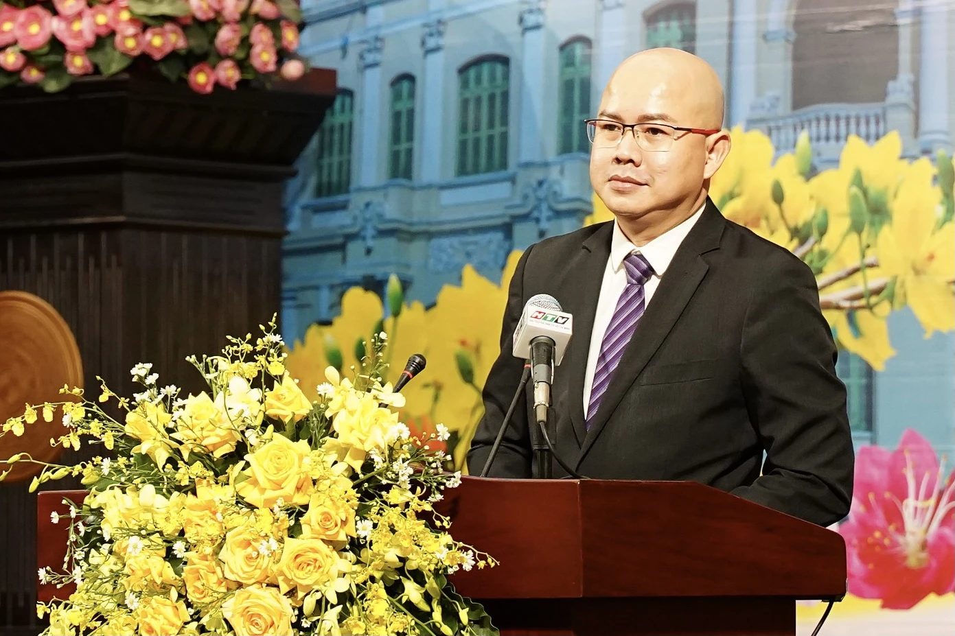 Ông Võ Thành Đăng (Danny), kiều bào Singgapore, chia sẻ tại hội nghị. Ảnh: BẢO PHƯƠNG Ông Võ Thành Đăng (Danny), kiều bào Singgapore, chia sẻ tại hội nghị. Ảnh: BẢO PHƯƠNG