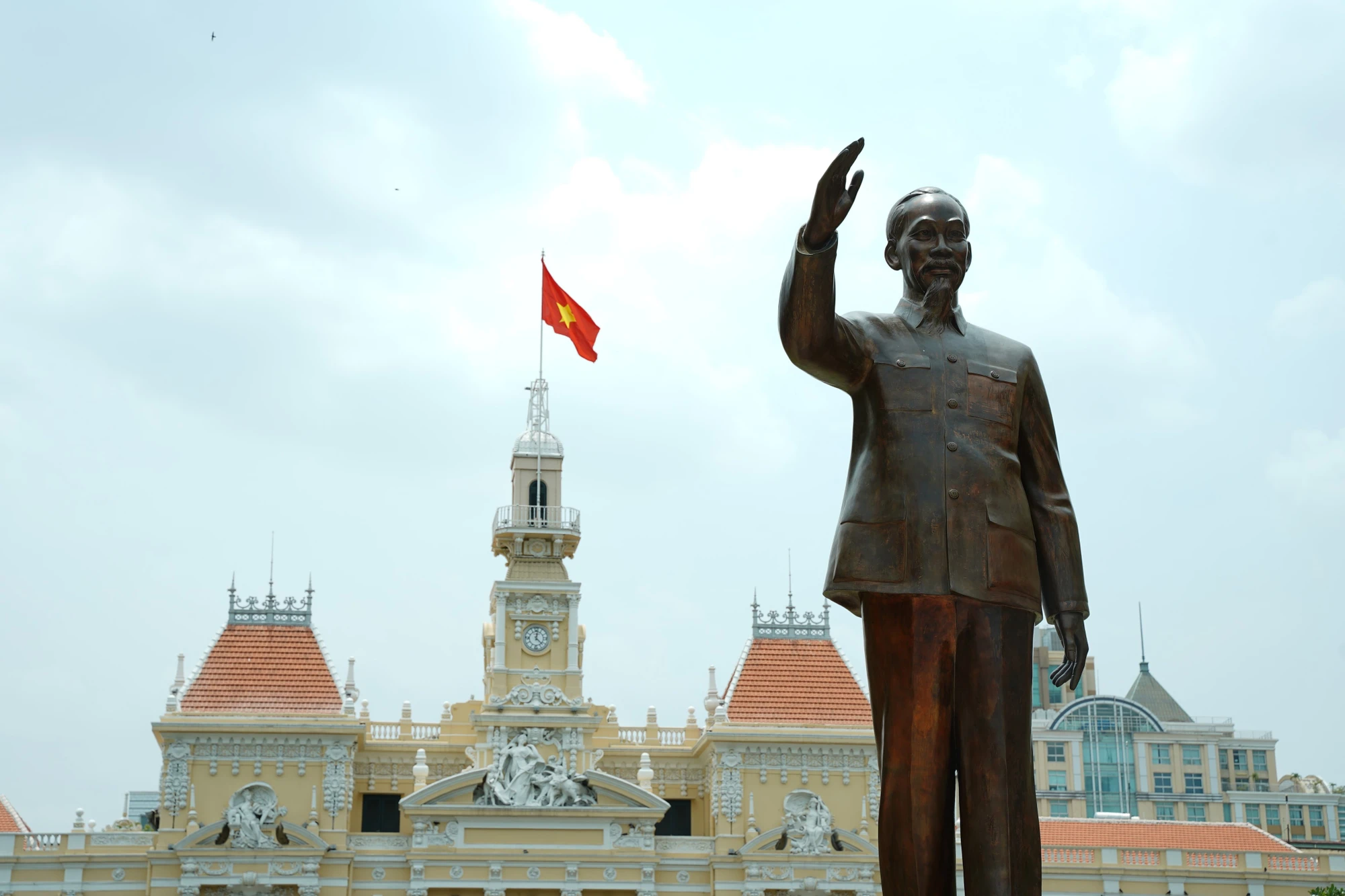 Chương trình tham quan này là định hướng phát triển sản phẩm du lịch độc đáo, đặc trưng, gắn với văn hóa lịch sử, góp phần thu hút du khách trong và ngoài nước, giới thiệu hình ảnh TP.HCM cởi mở, thân thiện. Chương trình tham quan này là định hướng phát triển sản phẩm du lịch độc đáo, đặc trưng, gắn với văn hóa lịch sử, góp phần thu hút du khách trong và ngoài nước, giới thiệu hình ảnh TP.HCM cởi mở, thân thiện.