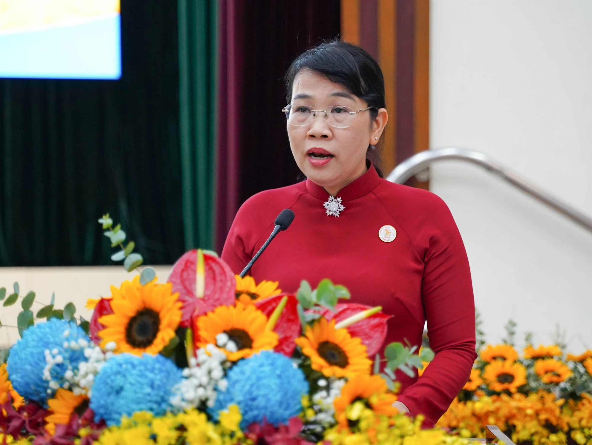 ky-niem-20-nam-thanh-lap-va-phat-trien-quan-tan-phu-4.jpg