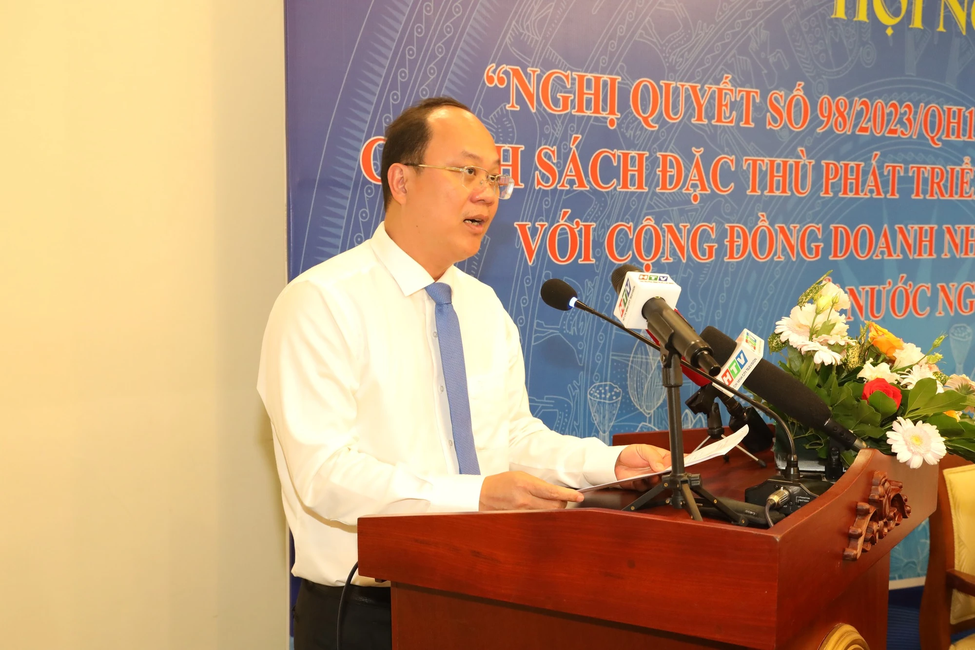 uy-ban-ve-nguoi-viet-nam-o-nuoc-ngoai-11.jpg