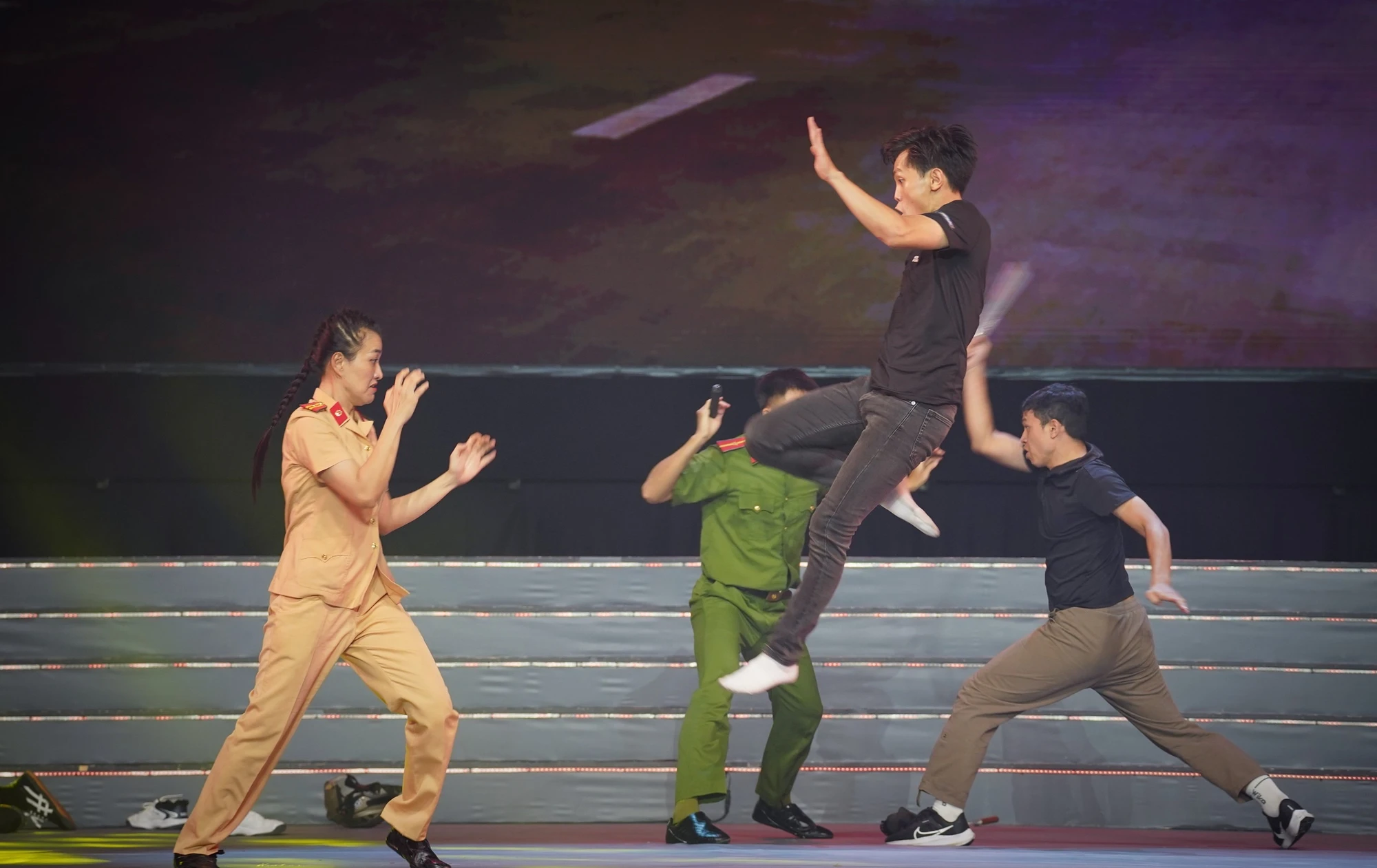 dieu-hanh-ky-binh-14.jpg