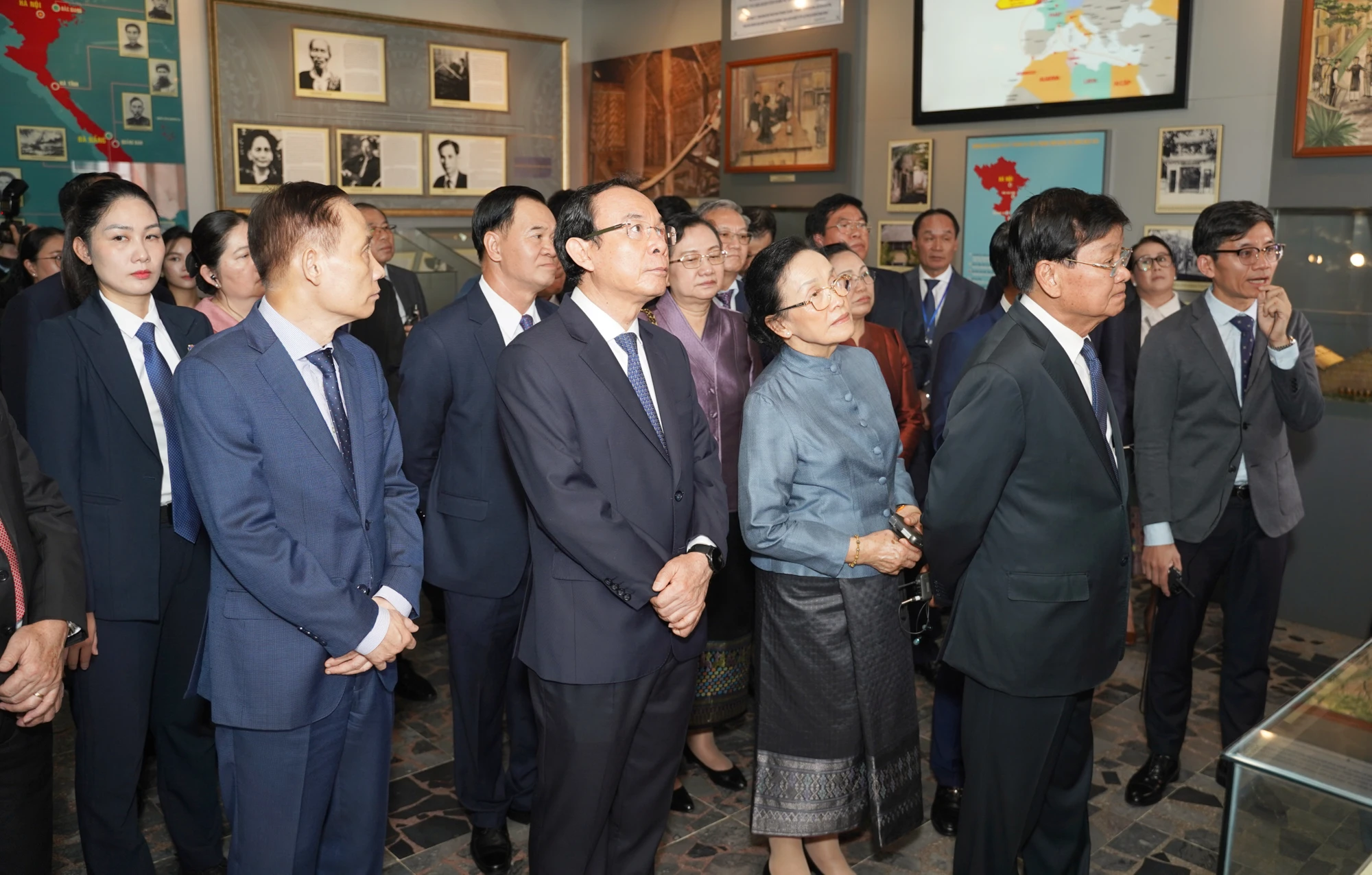 chu-tich-nuoc-lao-12.jpg