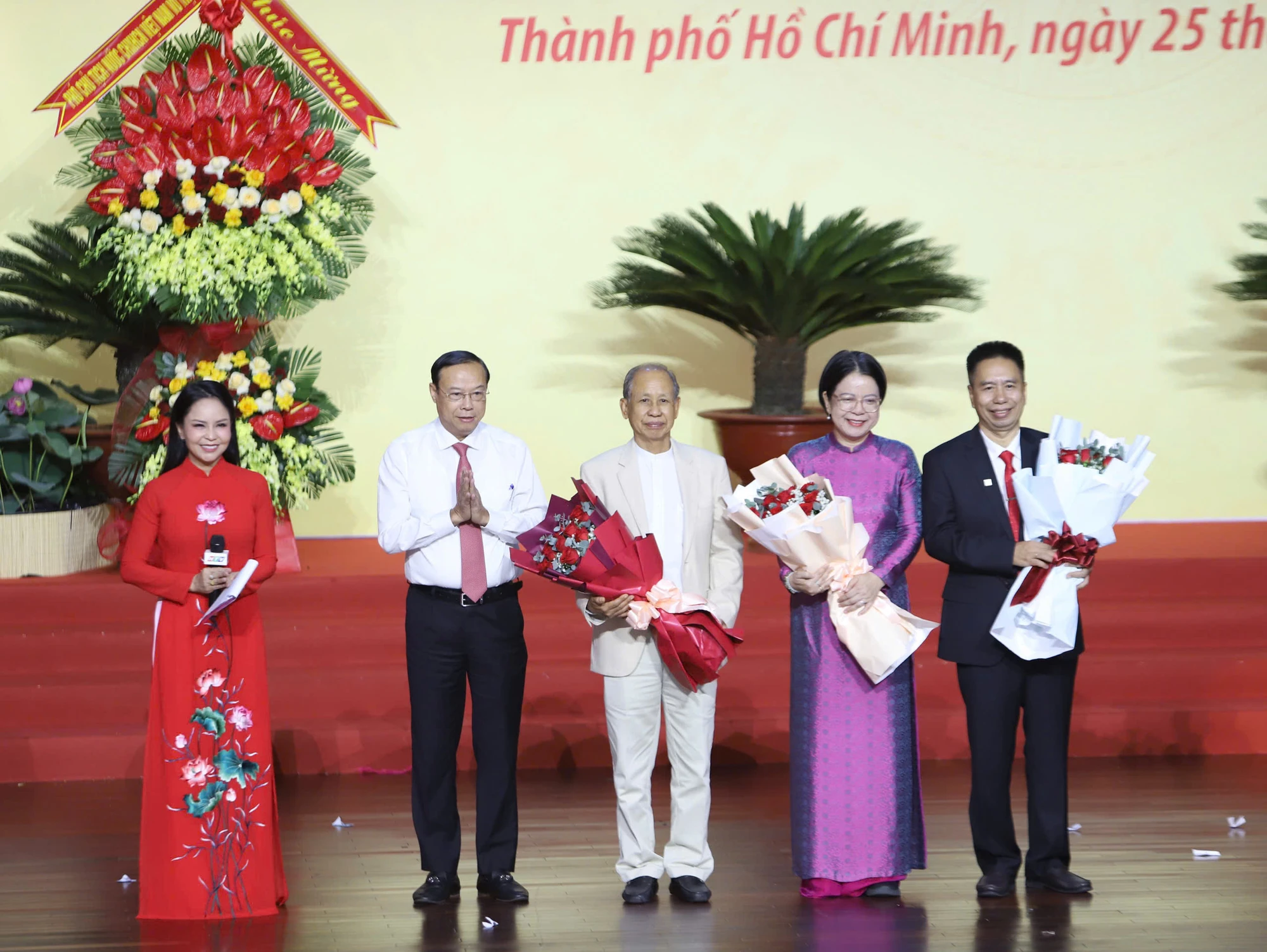 thi-dua-yeu-nuoc-5.jpg