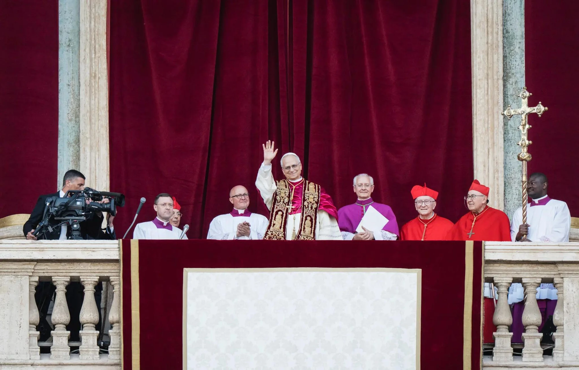 08int-pope-photos-vhtw-superJumbo.jpg
