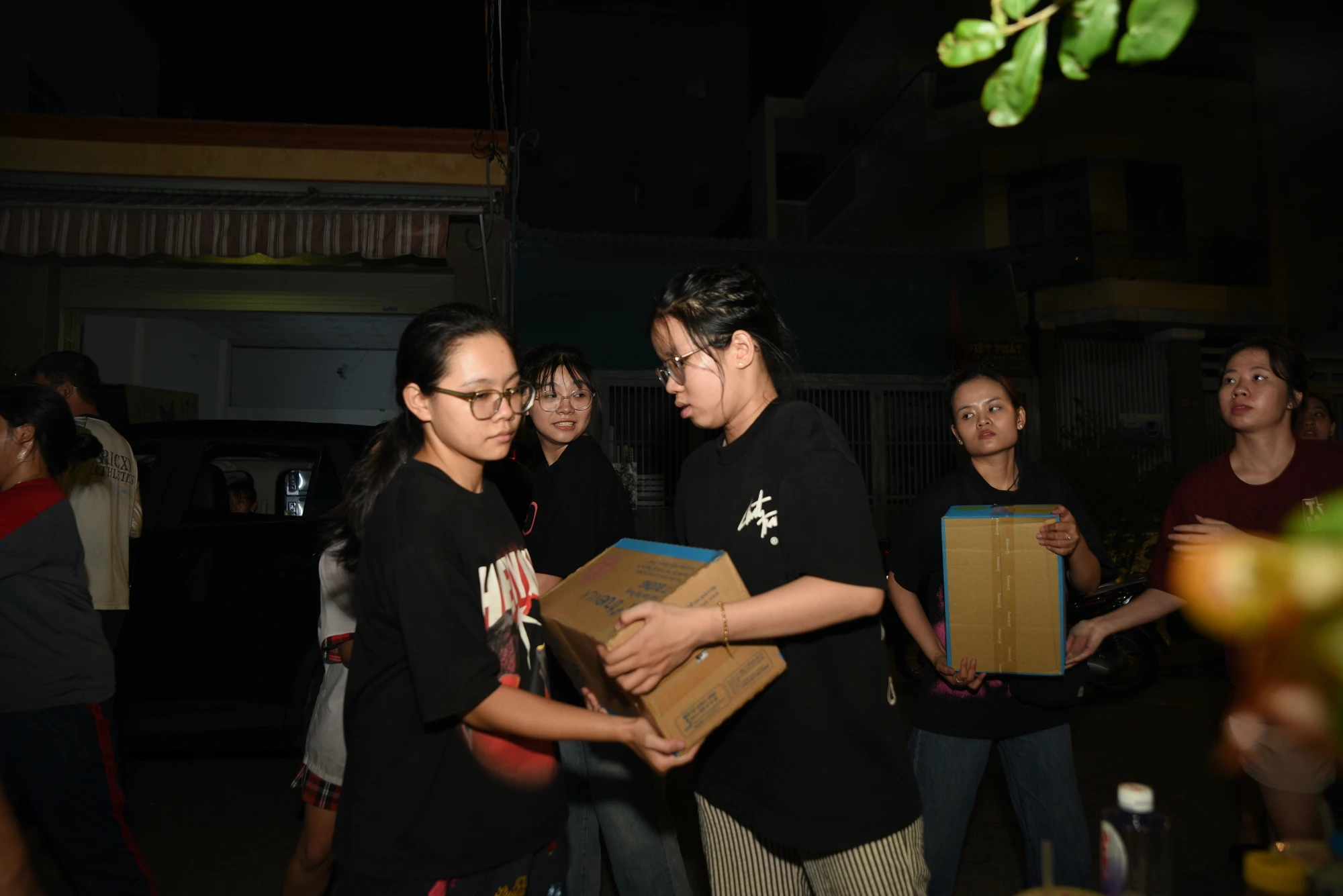 đồng-bào-vùng-lũ-3.JPG