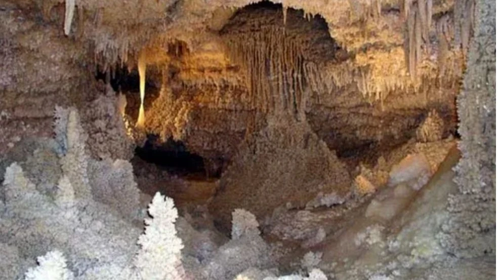 Hang động Sonora ở Texas. Hang động Sonora ở Texas.